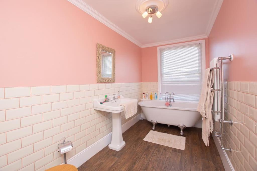Stunning Large Victorian Maisonette With Sea View Deal Exteriér fotografie