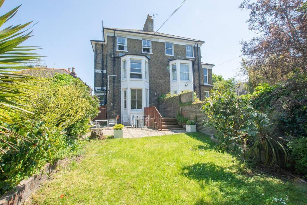 Stunning Large Victorian Maisonette With Sea View Deal Exteriér fotografie